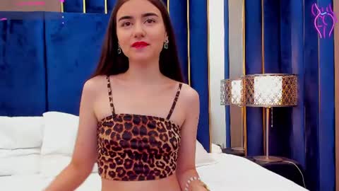 TennyShy online show from August 5, 7:28 pm