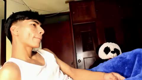 Teo online show from May 9, 3:06 pm