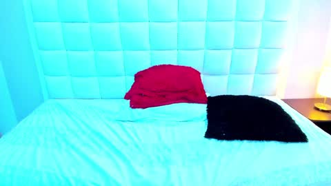 Teresa online show from February 5, 2:37 pm