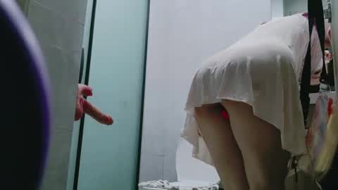 Snapshot of teresaxu95 chatting on November 1, 4:03 am robin moon online show from November 1, 4:03 am