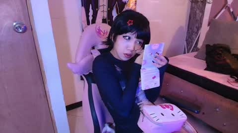 Terra Elowen online show from February 5, 11:26 am