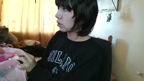 Snapshot of terraelowen chatting on May 8, 1:38 pm Terra Elowen online show from May 8, 1:38 pm