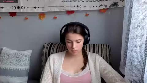 Anny Simpson online show from November 27, 7:10 am