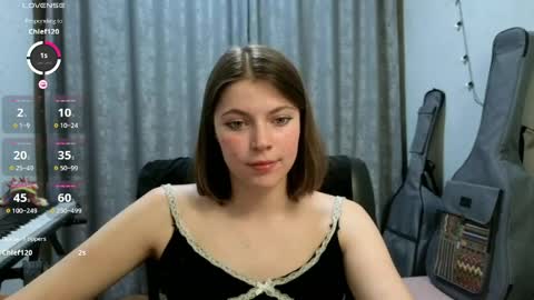 Snapshot of terranaufzinger chatting on May 24, 9:14 am Anny Simpson online show from May 24, 9:14 am