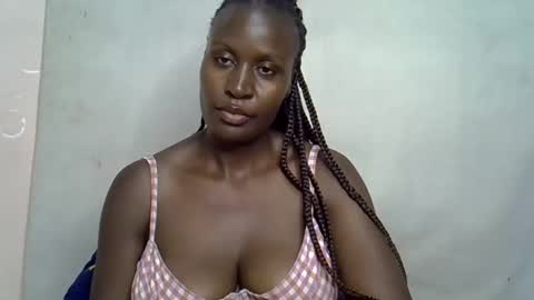 terriam online show from November 18, 8:13 pm