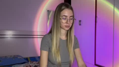 tessa_calmness online show from August 7, 8:27 am