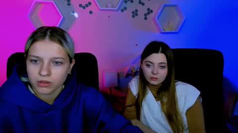 Snapshot of tessa_tea chatting on November 28, 9:56 am tessa_tea online show from November 28, 9:56 am