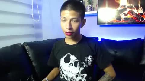 tessachains online show from December 22, 2:41 am