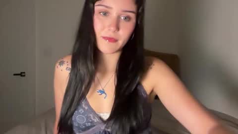 tessadovee online show from September 23, 11:52 pm