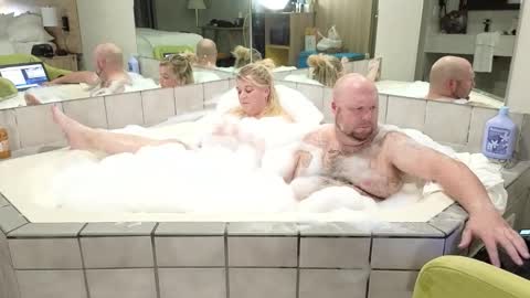 Snapshot of tessajaxonafterdark chatting on October 26, 2:06 am Tessa and Jaxon online show from October 26, 2:06 am