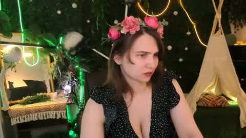 Snapshot of tessamill chatting on May 12, 5:26 am Tessa online show from May 12, 5:26 am