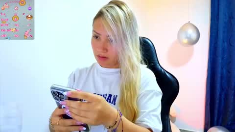 Snapshot of tessawhisnton chatting on October 10, 1:32 pm Tessy online show from October 10, 1:32 pm