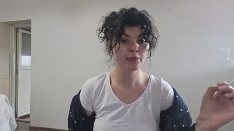 Snapshot of tessnaughty chatting on December 23, 8:33 am naughty tess online show from December 23, 8:33 am