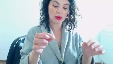 Snapshot of tessnaughty chatting on January 7, 8:45 am naughty tess online show from January 7, 8:45 am