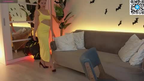 TessaHart online show from November 3, 2:07 pm