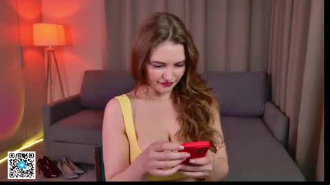 Snapshot of tesssahart chatting on May 24, 2:11 pm TessaHart online show from May 24, 2:11 pm