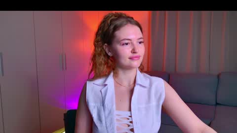 Snapshot of tesssahart chatting on June 7, 1:04 pm TessaHart online show from June 7, 1:04 pm