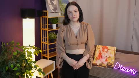 Alice online show from October 19, 4:29 pm