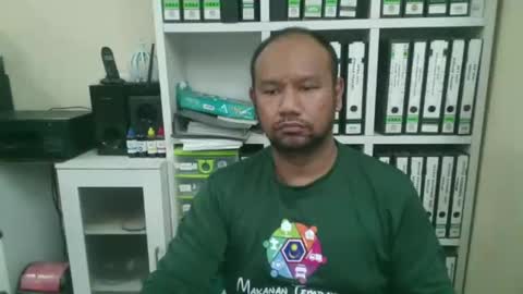 yours online show from March 3, 7:10 am