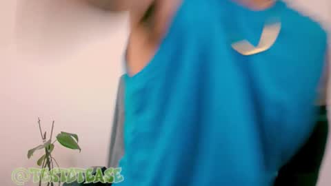 Milo online show from December 16, 5:40 pm