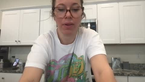 Snapshot of texas_blonde chatting on November 14, 4:17 pm Daphne Summers online show from November 14, 4:17 pm