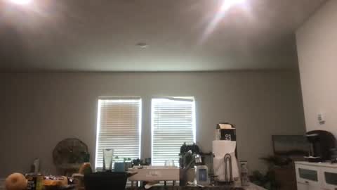 Snapshot of texas_blonde chatting on April 16, 3:13 pm Daphne Summers online show from April 16, 3:13 pm