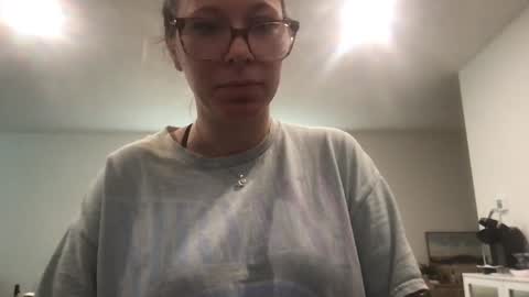 Snapshot of texas_blonde chatting on April 17, 5:38 pm Daphne Summers online show from April 17, 5:38 pm