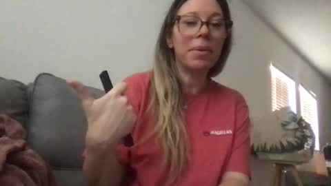 Snapshot of texas_blonde chatting on April 27, 1:20 pm Daphne Summers online show from April 27, 1:20 pm