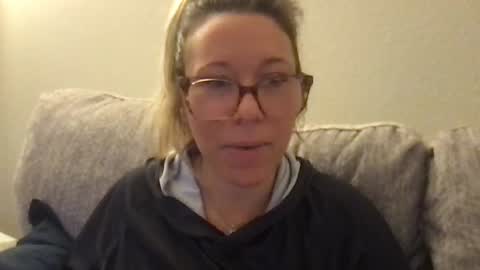 Snapshot of texas_blonde chatting on April 30, 1:34 am Daphne Summers online show from April 30, 1:34 am