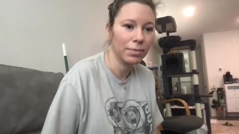 Snapshot of texas_blonde chatting on June 9, 6:19 pm Daphne Summers online show from June 9, 6:19 pm