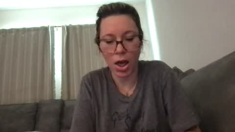 Snapshot of texas_blonde chatting on July 6, 7:49 pm Daphne Summers online show from July 6, 7:49 pm