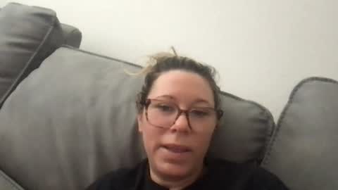 Snapshot of texas_blonde chatting on August 7, 5:48 pm Daphne Summers online show from August 7, 5:48 pm