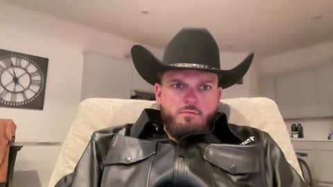 Snapshot of texaslife69 chatting on June 28, 2:06 am Sir Texas Country online show from June 28, 2:06 am