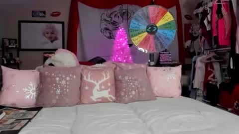 Snapshot of texaspeach69 chatting on January 21, 12:04 am peachy online show from January 21, 12:04 am