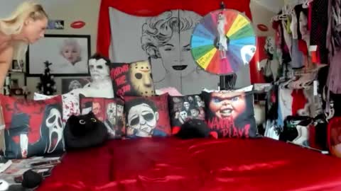 Snapshot of texaspeach69 chatting on October 26, 7:53 pm peachy online show from October 26, 7:53 pm