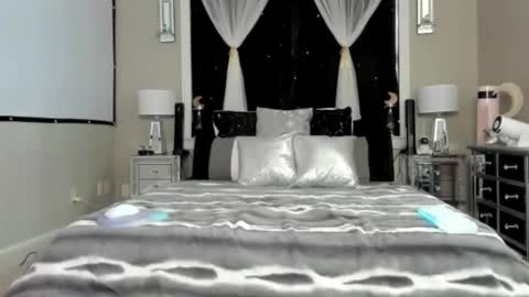 Snapshot of texaspeach69 chatting on December 1, 5:29 pm peachy online show from December 1, 5:29 pm