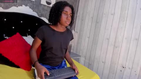 Snapshot of teylor_lovee chatting on December 14, 9:08 pm teylor_lovee online show from December 14, 9:08 pm