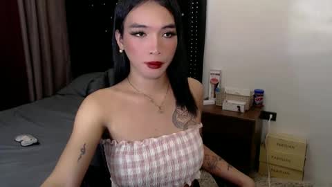 Snapshot of tgirl_jasmine1 chatting on February 8, 10:29 am Vanessa online show from February 8, 10:29 am