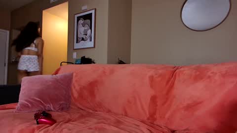 Snapshot of tgirltoesx chatting on March 8, 5:49 am babygirlmami online show from March 8, 5:49 am