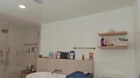 babygirlmami online show from November 28, 4:31 pm