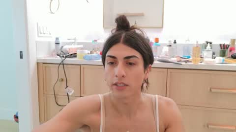 Snapshot of tgirltoesx chatting on May 20, 6:36 pm babygirlmami online show from May 20, 6:36 pm
