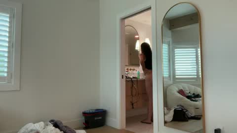 Snapshot of tgirltoesx chatting on June 18, 10:47 pm babygirlmami online show from June 18, 10:47 pm