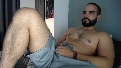 th1ago828986 online show from February 27, 2:33 am