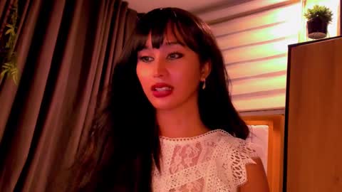 Snapshot of th3r3sa chatting on December 9, 3:44 pm th3r3sa online show from December 9, 3:44 pm