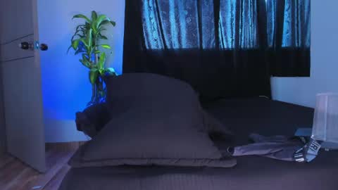 Snapshot of thadeo_king chatting on May 29, 3:10 pm thadeo_king online show from May 29, 3:10 pm