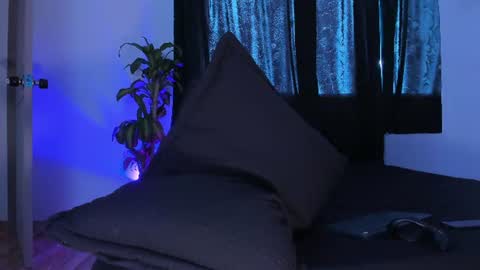 Snapshot of thadeo_king chatting on June 21, 7:05 pm thadeo_king online show from June 21, 7:05 pm