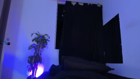 Snapshot of thadeo_king chatting on June 29, 12:28 am thadeo_king online show from June 29, 12:28 am