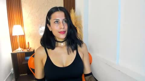 Snapshot of thais_kim chatting on September 19, 12:06 pm Sweet Thais online show from September 19, 12:06 pm