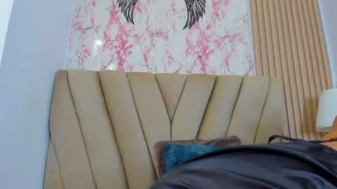 Snapshot of thais_kim chatting on July 8, 3:16 pm Sweet Thais online show from July 8, 3:16 pm