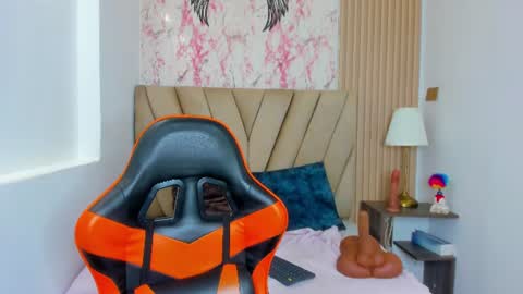 Snapshot of thais_kim chatting on July 23, 1:58 am Sweet Thais online show from July 23, 1:58 am